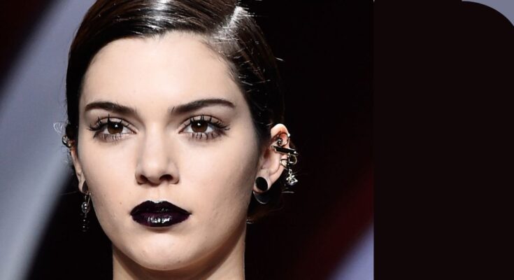 Black Colour Lipstick